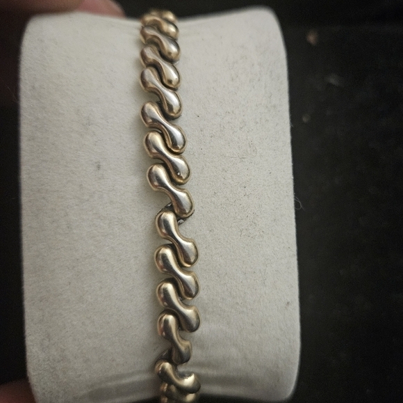 STUNNING VINTAGE CYMA WOMENS WATCH GOLD-TONE - Picture 4 of 5